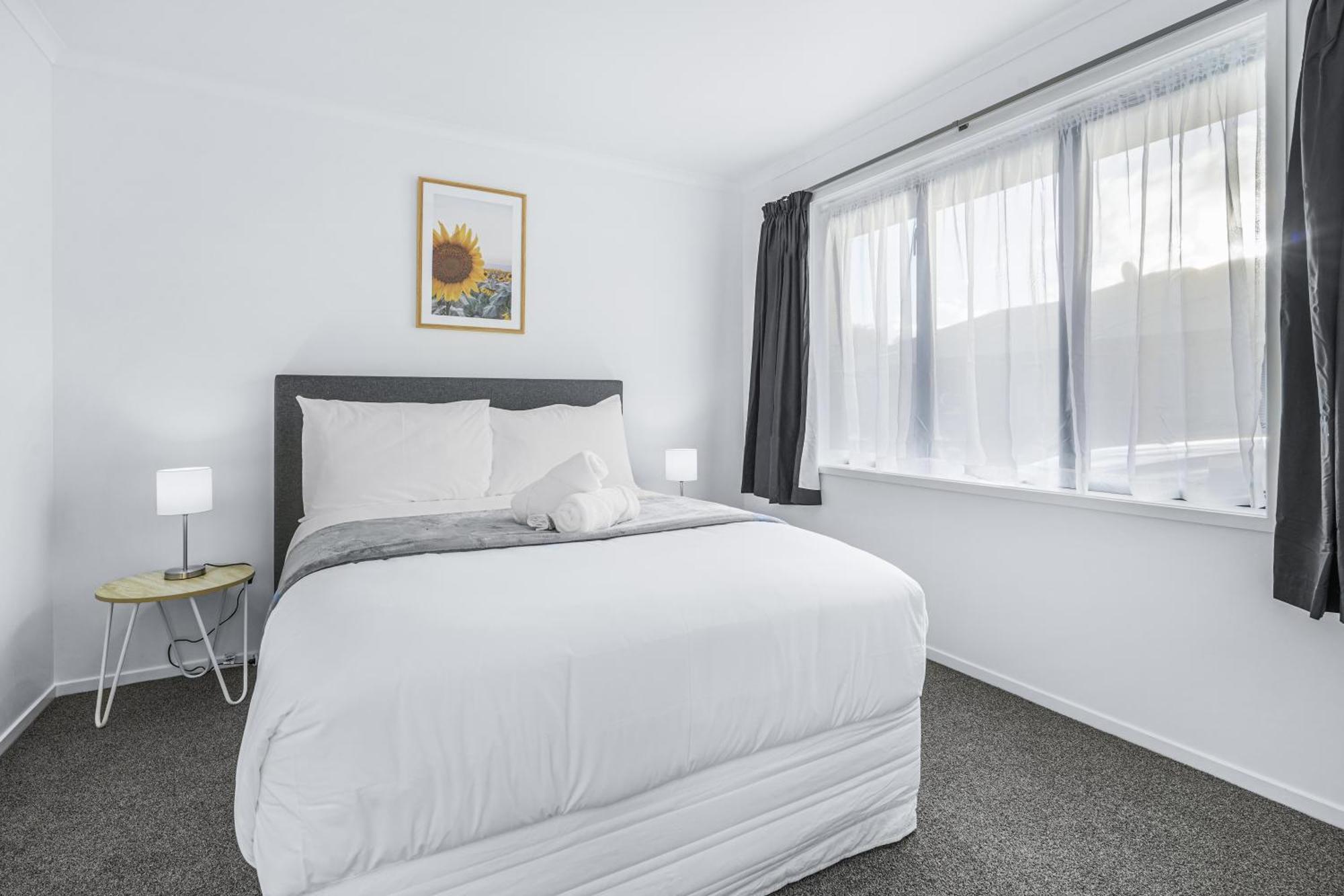 Park Scenery, Proximity And Value - By Kosh Holiday home Hamilton